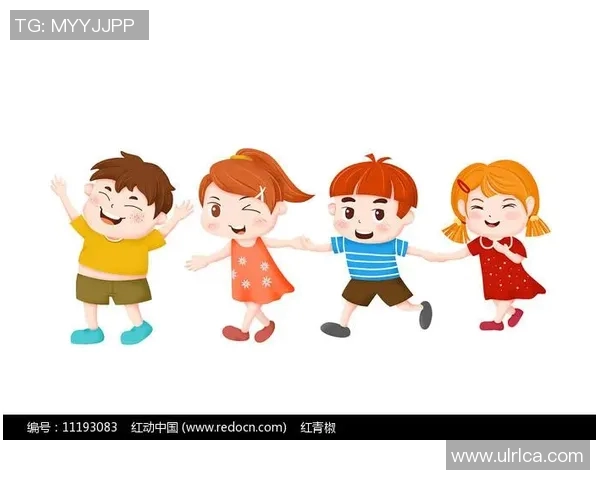 可爱足球明星幼儿版插画展现小朋友的运动梦想与快乐时光